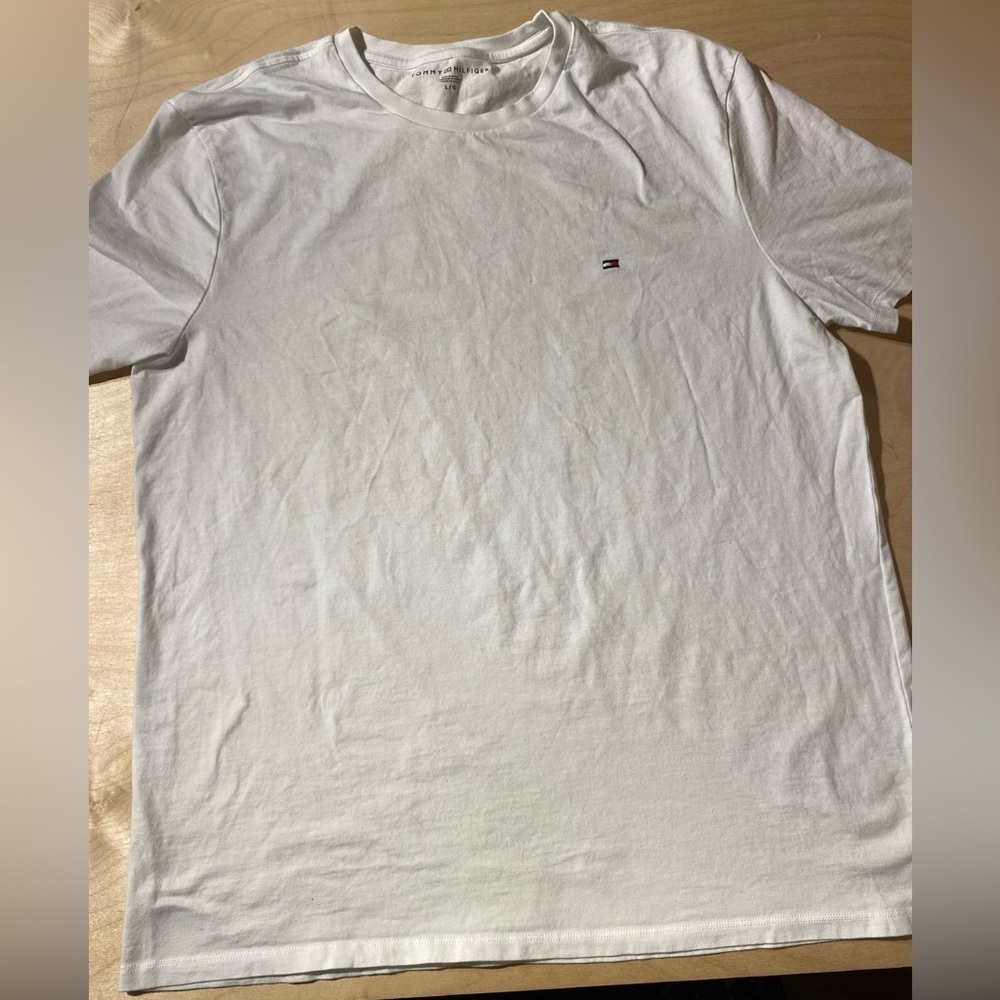Tommy Hilfiger Tee Large (HU)